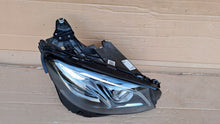 Laden Sie das Bild in den Galerie-Viewer, Frontscheinwerfer Mercedes-Benz W213 A2139069608 LED Rechts Headlight SCH1733491135wk