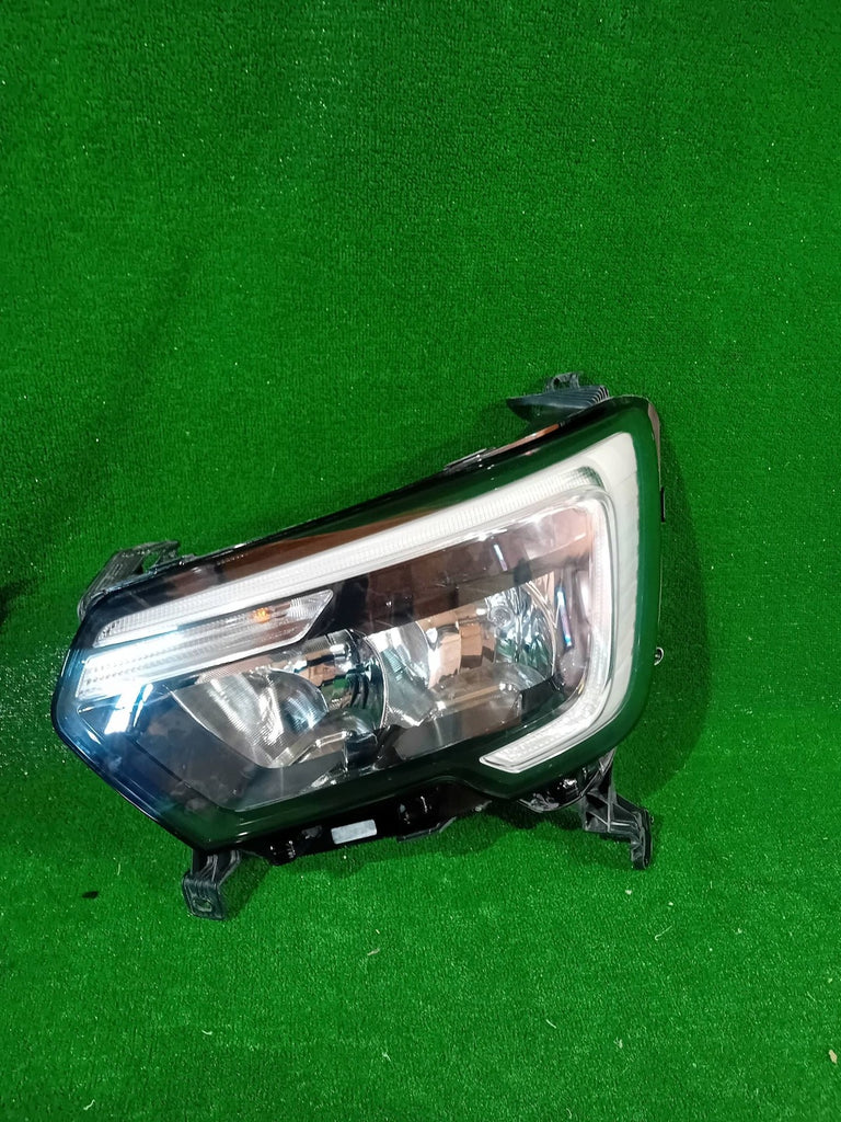 Frontscheinwerfer Renault Master I 260607867R Ein Stück (Rechts oder Links) SCH5309455203lp