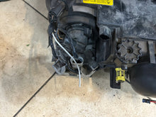 Load image into Gallery viewer, Frontscheinwerfer BMW E46 6910968 6910967 Xenon Ein Stück (Rechts oder Links) SCH8107237711hs