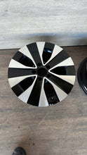 Laden Sie das Bild in den Galerie-Viewer, 1x Alufelge 17 Zoll 7.0" 5x112 51ET A4474015200 Mercedes-Benz Viano Rim Wheel FEL4926336287tn