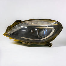 Laden Sie das Bild in den Galerie-Viewer, Frontscheinwerfer Mercedes-Benz A2468204761 Xenon Links Scheinwerfer Headlight