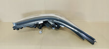 Laden Sie das Bild in den Galerie-Viewer, Frontscheinwerfer Toyota C-Hr Chr 81130-F4031 Rechts Scheinwerfer Headlight SCH3525600711cl