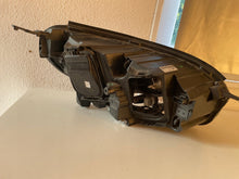 Laden Sie das Bild in den Galerie-Viewer, Frontscheinwerfer Skoda Fabia III 6V1941015F Full LED Links Headlight