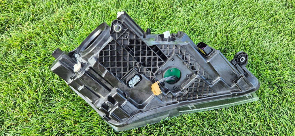 Frontscheinwerfer Skoda Superb III 3V1941015B Xenon Rechts oder Links