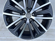Load image into Gallery viewer, 1x Alufelge 19 Zoll 7.5" 5x114.3 53ET Glanz Silber 52910D7510 Hyundai Tucson Mg FEL8877371526mb