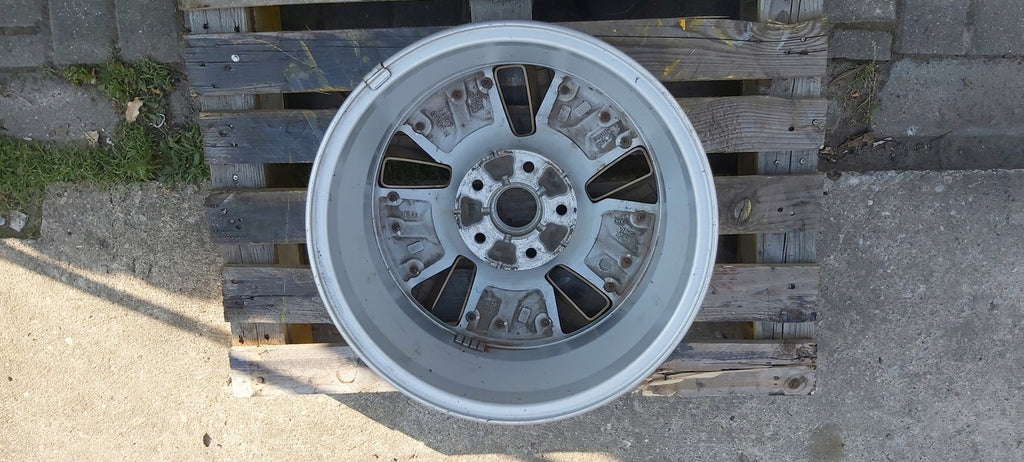 1x Alufelge 16 Zoll 6.5" 5x114.3 45ET Glanz Silber 52910-12800 Kia Rim Wheel