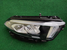 Laden Sie das Bild in den Galerie-Viewer, Frontscheinwerfer Mercedes-Benz A1779064803 Rechts Scheinwerfer Headlight SCH7944154705ll