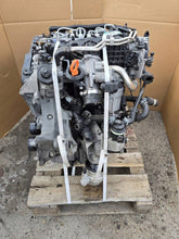 Laden Sie das Bild in den Galerie-Viewer, Motor Audi Seat Skoda VW I CAGB 132TKm 2010 Diesel Engine Komplett