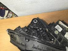 Load image into Gallery viewer, Frontscheinwerfer Mercedes-Benz W206 A2069067203 LED Rechts Headlight SCH5861445557qi