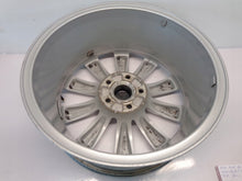 Load image into Gallery viewer, 1x Alufelge 17 Zoll 7.0" 5x112 43ET Glanz Silber 5N0601025AH VW Passat Tiguan FEL6196188505yg