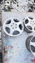 Load image into Gallery viewer, 4x Alufelge 16 Zoll 6.5" 5x112 56ET Glanz Silber 1684010902 Mercedes-Benz FEL6402975537yb