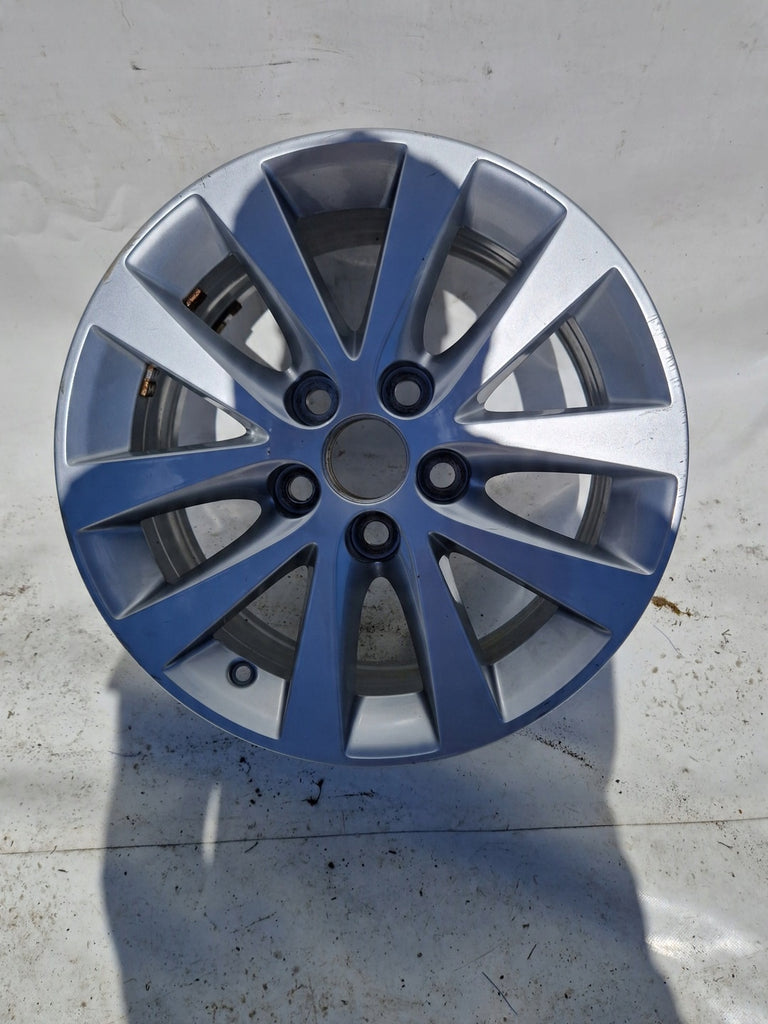 1x Alufelge 16 Zoll 6.5" 4x114.3 39ET Glanz Silber PW457-05000 Toyota Rim Wheel