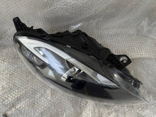 Load image into Gallery viewer, Frontscheinwerfer Volvo V40 31283333 Xenon Rechts Scheinwerfer Headlight SCH5196293192sd