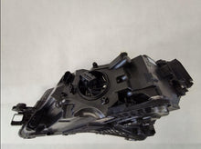 Load image into Gallery viewer, Frontscheinwerfer Skoda Superb III LED Rechts Scheinwerfer Headlight