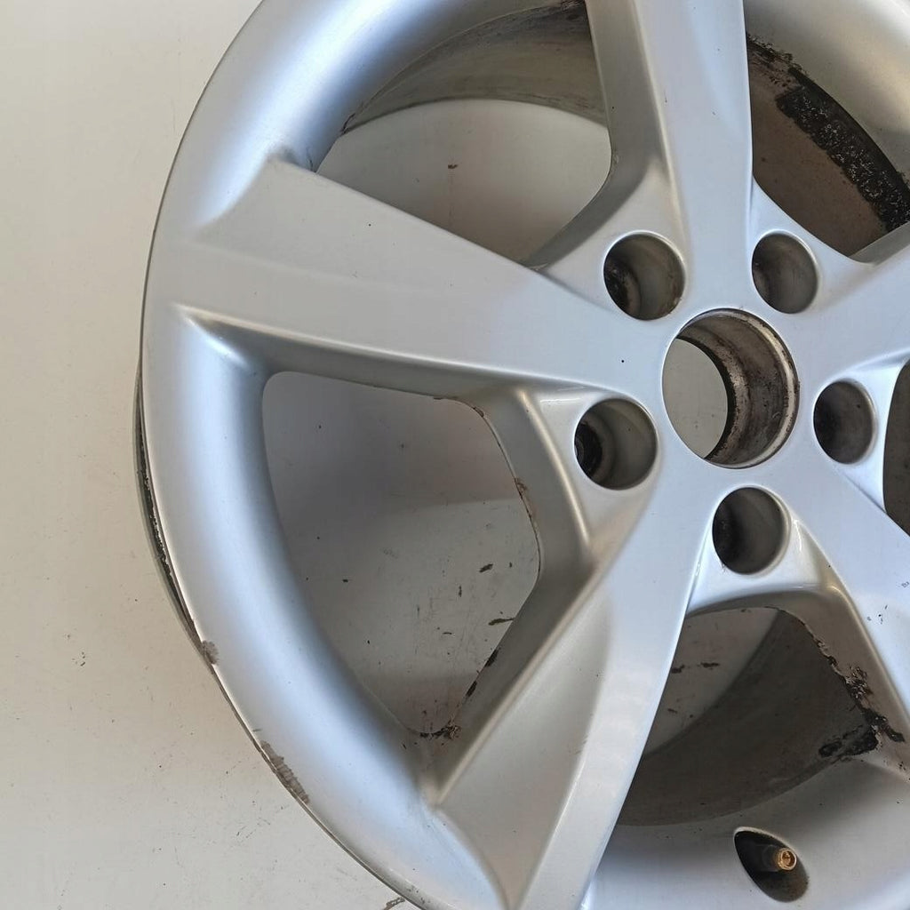 1x Alufelge 16 Zoll 6.5" 5x112 43ET Glanz Silber 8V5071496 Audi A3 Rim Wheel FEL5124620217cn