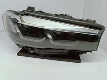Laden Sie das Bild in den Galerie-Viewer, Frontscheinwerfer BMW 5 G31 G30 MDE15076A 5A388C3041EX2640 Rechts oder Links SCH9933917555az
