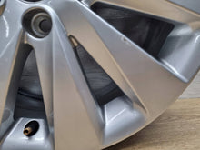 Laden Sie das Bild in den Galerie-Viewer, 1x Alufelge 16 Zoll 6.0&quot; 5x100 45ET 6F9601025 Seat Arona Rim Wheel