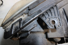 Laden Sie das Bild in den Galerie-Viewer, Frontscheinwerfer Kia Sorento I 921013E5XX Ein Stück (Rechts oder Links)