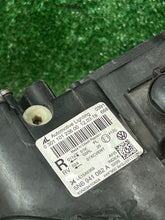 Load image into Gallery viewer, Frontscheinwerfer VW 030110123600 5NB941082A Rechts Scheinwerfer Headlight SCH5776864380xz