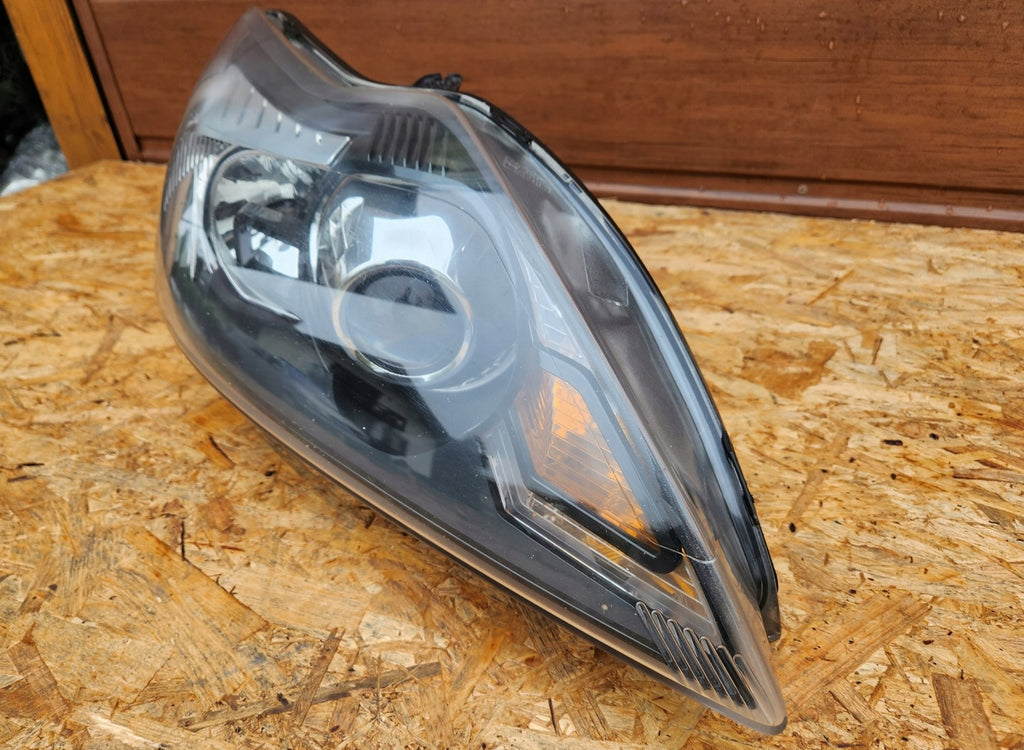 Frontscheinwerfer Ford Focus 8M51-13D154 Xenon Rechts Scheinwerfer Headlight