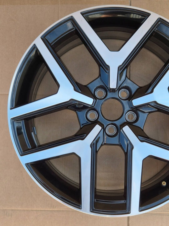 1x Alufelge 18 Zoll 7.0" 5x100 6F9601025B Seat Arona Rim Wheel FEL6300403679cu