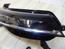 Laden Sie das Bild in den Galerie-Viewer, Frontscheinwerfer Renault Megane E-Tech 260103279R LED Rechts Headlight SCH1179896278et
