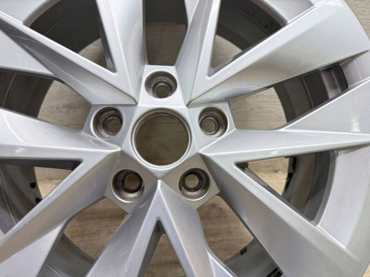 1x Alufelge 17 Zoll 5x112 5E3601025 Skoda Octavia Rim Wheel FEL4416644777vw