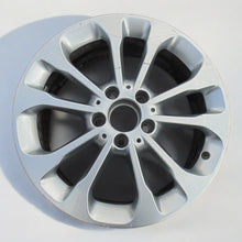 Laden Sie das Bild in den Galerie-Viewer, 1x Alufelge 17 Zoll 7.5&quot; 5x112 45ET A1564011700 Mercedes-Benz X156 Rim Wheel