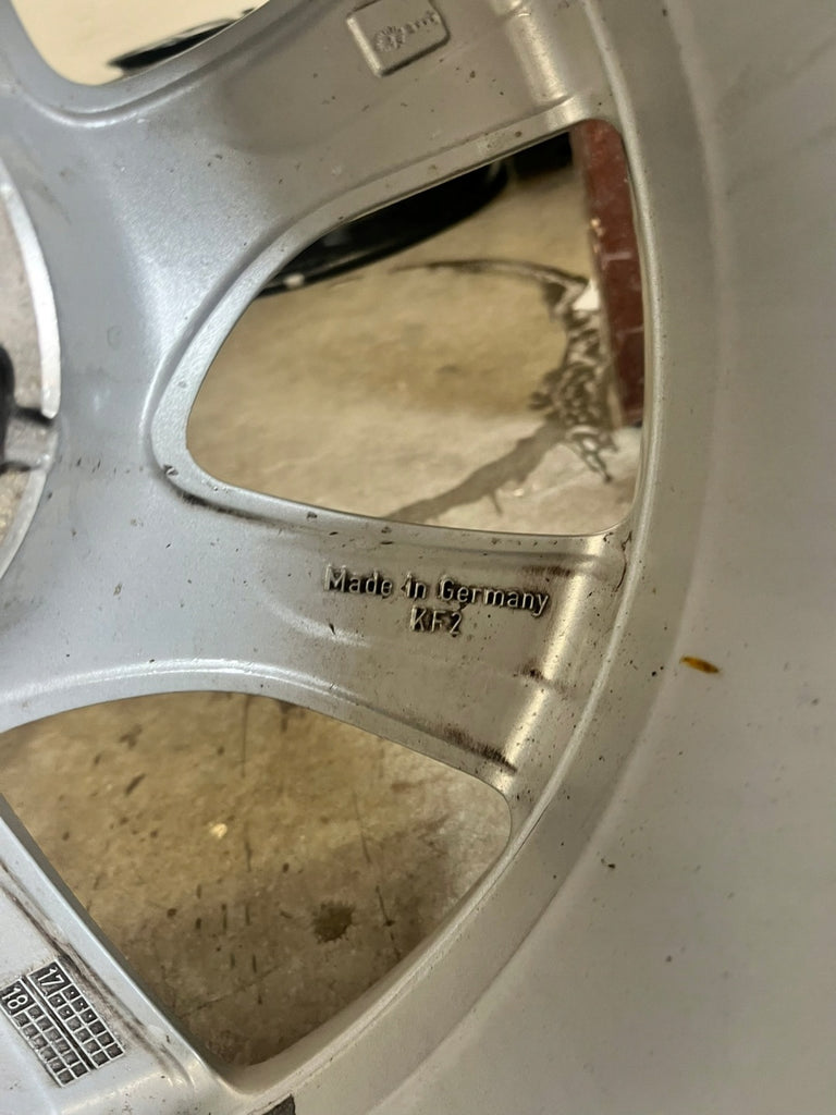 1x Alufelge 17 Zoll 7.5" 5x100 36ET Glanz Silber 8X0601025J Audi A1 Rim Wheel FEL6998114767yh