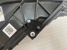 Laden Sie das Bild in den Galerie-Viewer, Frontscheinwerfer Mercedes-Benz W177 A1779064703 LED Links Headlight SCH3784082811wq