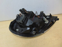 Laden Sie das Bild in den Galerie-Viewer, Frontscheinwerfer Opel Vivaro 8200701354 93859829 Links Scheinwerfer Headlight SCH6280211659fz