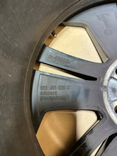 Laden Sie das Bild in den Galerie-Viewer, 1x Alufelge 18 Zoll 7.5&quot; 5x112 48ET 5E30601025AP Skoda Octavia 5e3 Rim Wheel