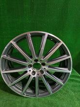Load image into Gallery viewer, 1x Alufelge 20 Zoll 8.0" 5x112 48ET Glanz A2474011600 Mercedes-Benz W247 Mg FEL8699321751bo