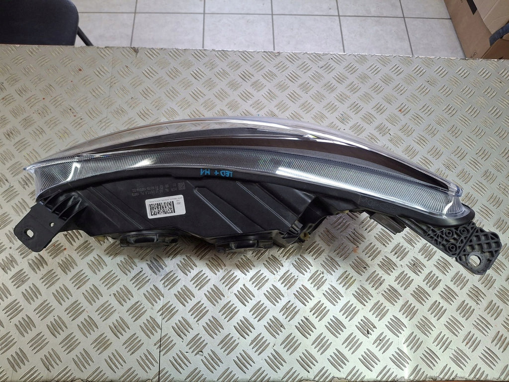 Frontscheinwerfer Ford Focus IV 18-MX7B-13E014-CC Rechts Scheinwerfer Headlight SCH7478730020tq