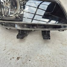 Laden Sie das Bild in den Galerie-Viewer, Frontscheinwerfer Renault Scenic 260100023R Rechts Scheinwerfer Headlight SCH7799189572dd