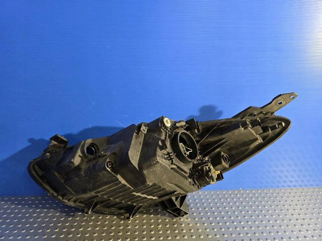 Frontscheinwerfer Mazda II D65151030 Rechts Scheinwerfer Headlight