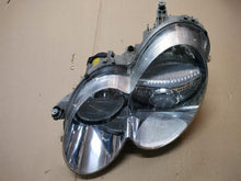 Laden Sie das Bild in den Galerie-Viewer, Frontscheinwerfer Mercedes-Benz Sl R230 A2308209561 Xenon Links Headlight