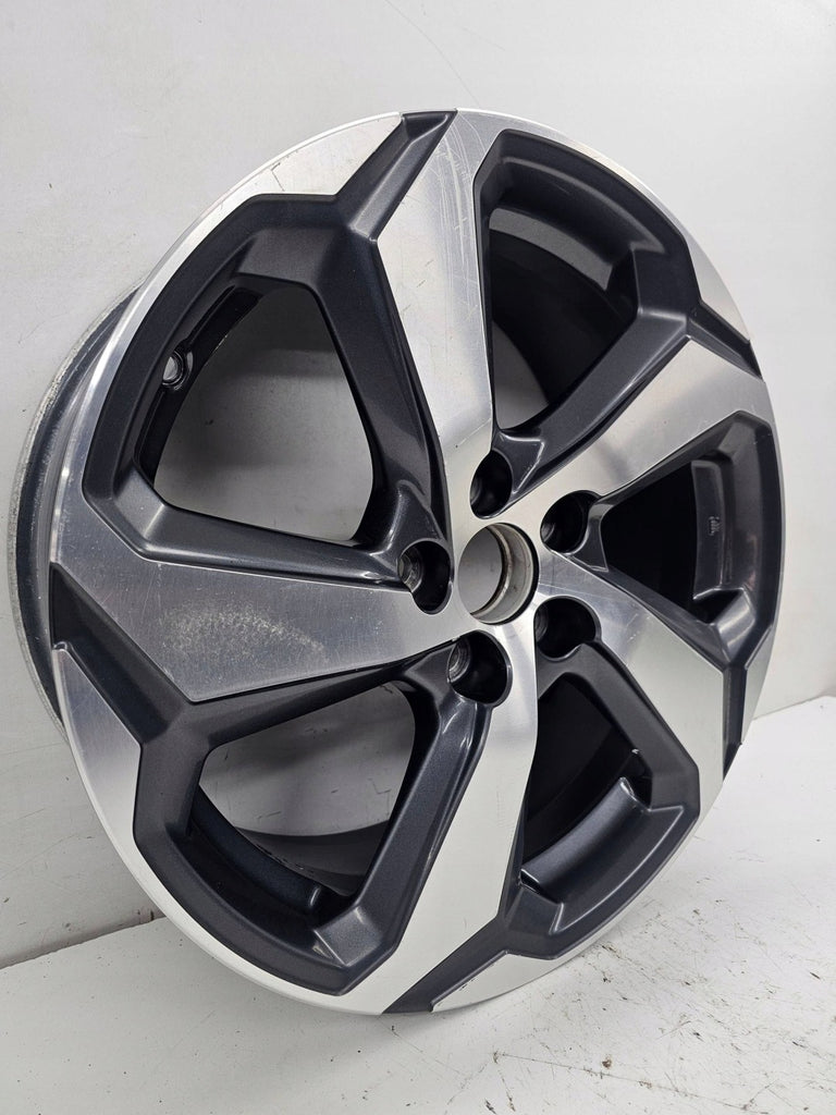 1x Alufelge 18 Zoll 5x114.3 Toyota Rav 4 Rim Wheel FEL1892701588ti