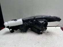 Laden Sie das Bild in den Galerie-Viewer, Frontscheinwerfer Mazda 3 BHN3-51030 Xenon Rechts Scheinwerfer Headlight SCH2075912026zd