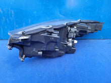 Load image into Gallery viewer, Frontscheinwerfer Toyota Yaris LED Rechts Scheinwerfer Headlight