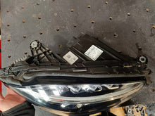 Laden Sie das Bild in den Galerie-Viewer, Frontscheinwerfer Mercedes-Benz W205 A2059062604 LED Rechts Headlight SCH7241848258ey
