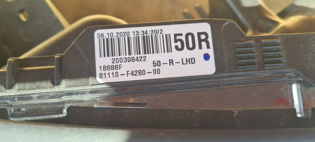 Frontscheinwerfer Toyota 81110-F4280 Rechts Scheinwerfer Headlight