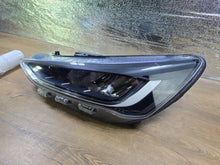 Laden Sie das Bild in den Galerie-Viewer, Frontscheinwerfer Ford Focus NX7B-13E015-CF Links Scheinwerfer Headlight SCH6408641600xk