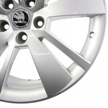 Laden Sie das Bild in den Galerie-Viewer, 1x Alufelge 18 Zoll 8.0" 5x112 44ET Glanz Silber 3V0601025F Skoda Superb FEL9150671695pq