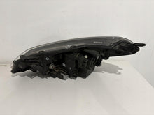 Laden Sie das Bild in den Galerie-Viewer, Frontscheinwerfer Toyota Yaris 0D-197 0D-198 0D-199 0D-200 III0D-197 LED Rechts SCH8453732592yv