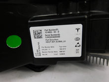 Laden Sie das Bild in den Galerie-Viewer, Frontscheinwerfer Tesla 3 151495200 Full LED Links Scheinwerfer Headlight SCH4931460527uk