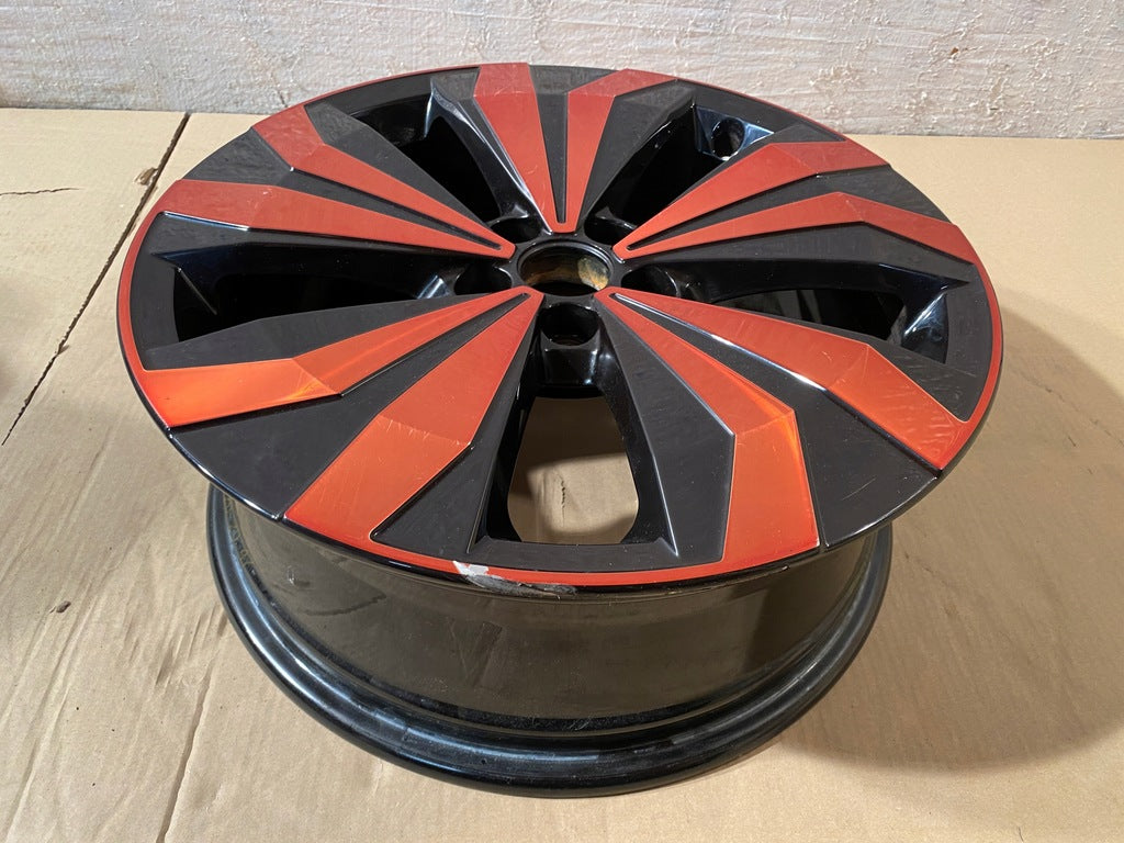 1x Alufelge 17 Zoll 6.5" 5x100 39ET 2GM601025M VW T-Cross Rim Wheel FEL5305625863lf