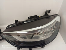 Load image into Gallery viewer, Frontscheinwerfer VW 10B941006A Ein Stück (Rechts oder Links) Headlight SCH6969941914tv