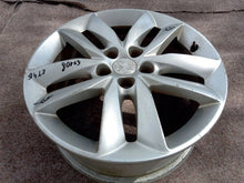 Laden Sie das Bild in den Galerie-Viewer, 1x Alufelge 17 Zoll 5x108 9671401380 Peugeot Rim Wheel FEL6237540988rn