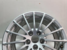 Laden Sie das Bild in den Galerie-Viewer, 1x Alufelge 17 Zoll 7.5" 5x112 29ET Glanz Silber 8W0601025AE Audi A4 B9 FEL2014765787dw